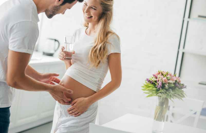 Astuces pour savoir si on est enceinte en touchant son ventre